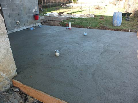 Enfin on peut couler la dalle. La dalle